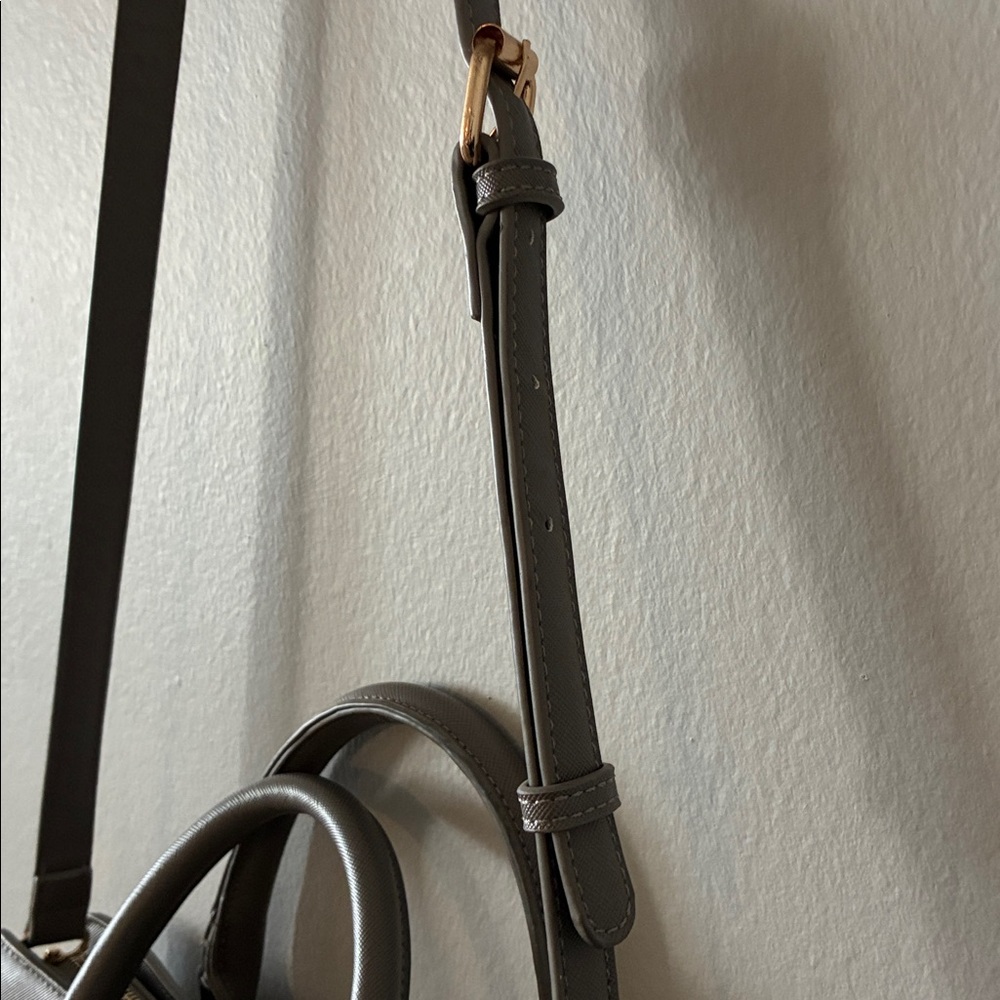Miztique Shoulder Hand Bag Gray Gold New! - Picture 5 of 10